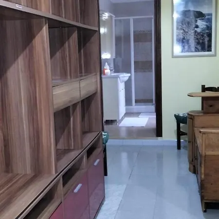 Al Muro Di Cinta كارلوفورتي